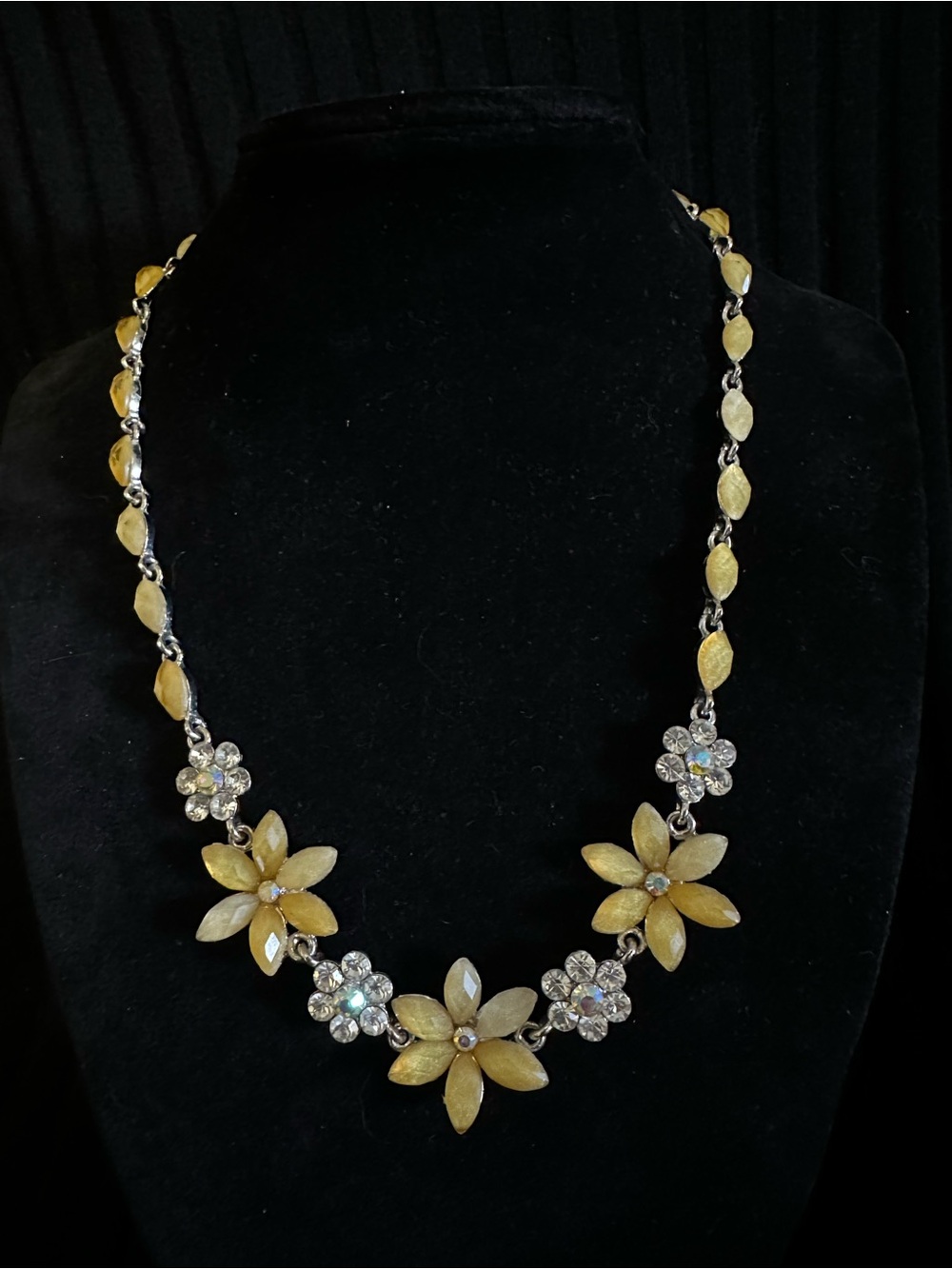 Bright Bling Yellow Floral Crystal Statement Necklace - Picture 2 of 4